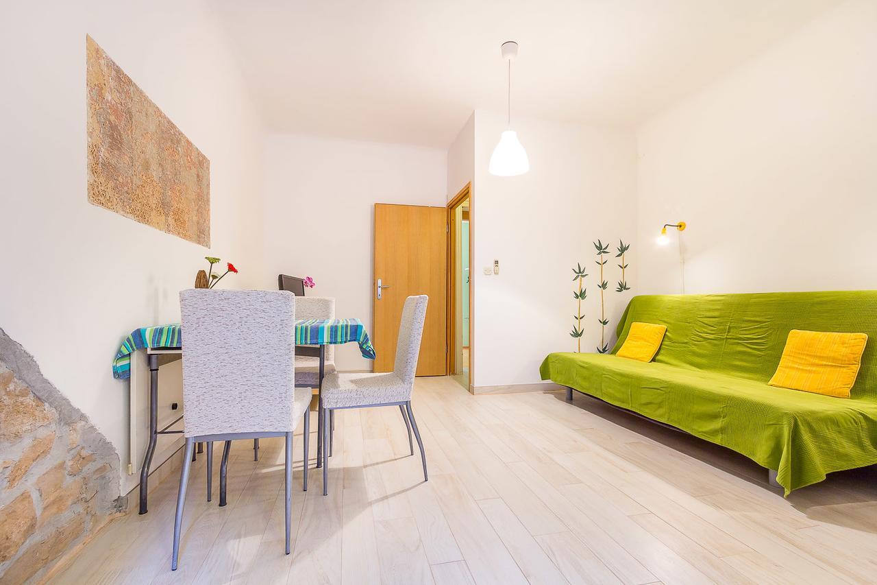 Apartment Rustico プーラ エクステリア 写真