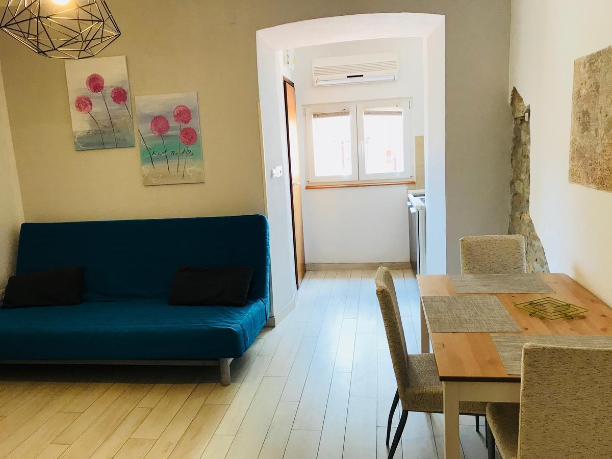 Apartment Rustico プーラ エクステリア 写真