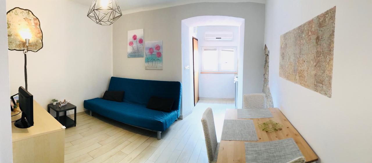 Apartment Rustico プーラ エクステリア 写真